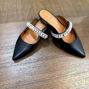 Kurt Geiger The Princely flat mule